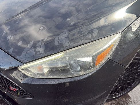 Used 2016 Ford Focus ST w/ Equipment Group 402A image 10