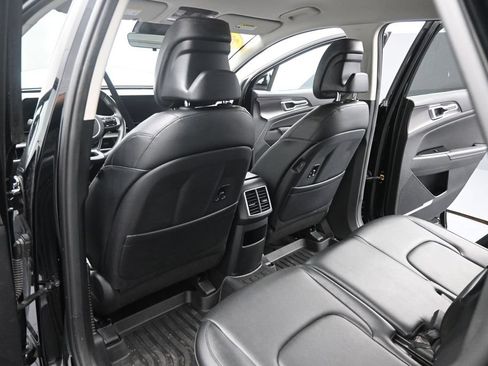 Used 2024 Kia Sportage EX FWD image 15