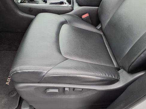 Used 2024 Nissan Armada SV image 23