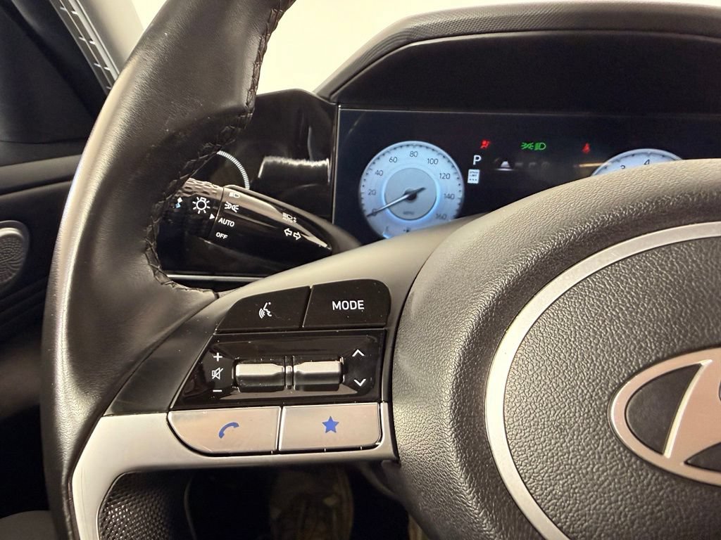 Used 2024 Hyundai Elantra Limited FWD image 27