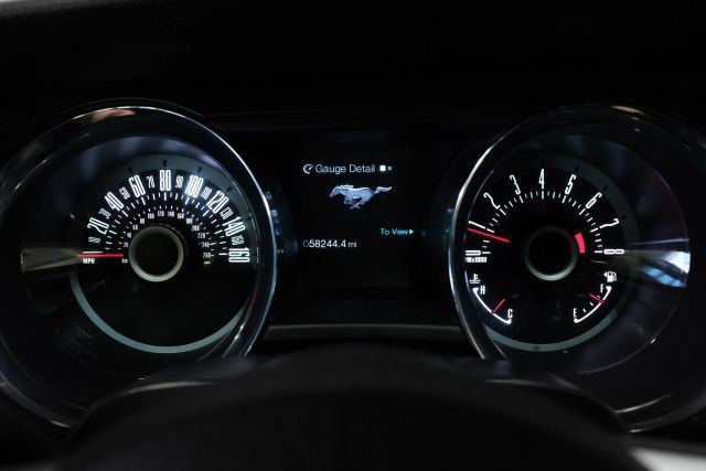 Used 2013 Ford Mustang GT Premium w/ Electronics Pkg RWD image 29
