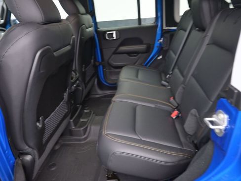 New 2026 Jeep Wrangler Unlimited Sahara AWD/4WD image 13