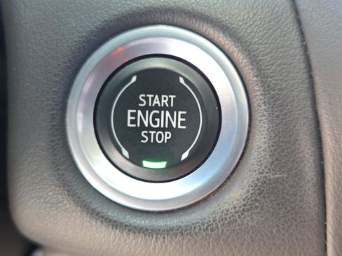 Used 2021 GMC Yukon SLT w/ SLT Luxury Plus Package image 22