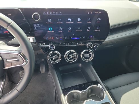 Used 2024 Chevrolet Blazer EV LT AWD/4WD image 25