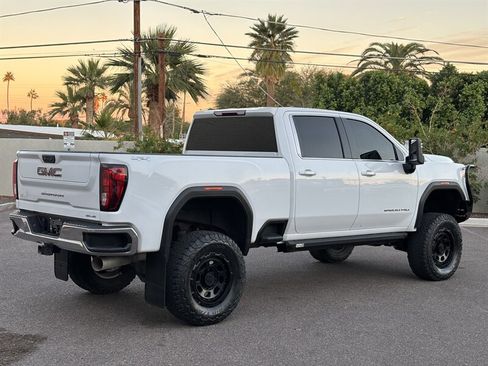 Used 2022 GMC Sierra 2500 SLE w/ SLE Convenience Package image 3