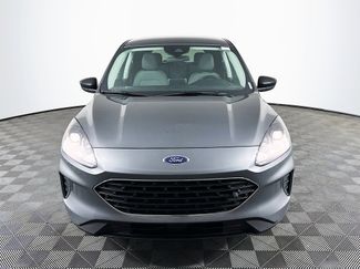 Used 2022 Ford Escape SE w/ SE Sport Appearance Package video 2