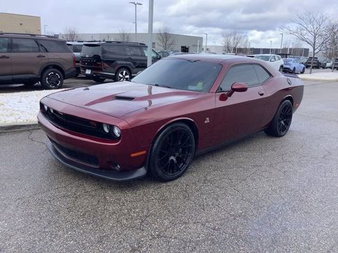 Used 2017 Dodge Challenger R/T Scat Pack w/ Leather Interior Group RWD image 1