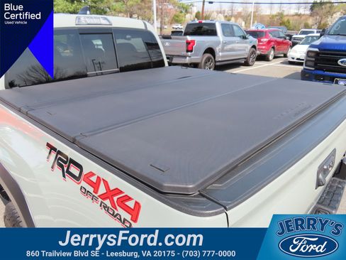 Used 2023 Toyota Tacoma TRD Off-Road image 13