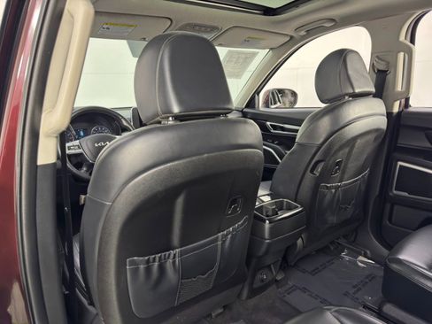 Used 2022 Kia Telluride S image 36