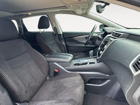 Used 2019 Nissan Murano SV w/ Premium Package FWD image 32