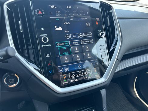 Used 2024 Subaru Ascent Premium w/ Convenience Package image 15