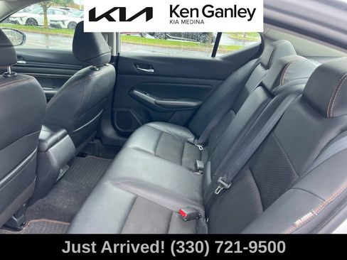 Used 2020 Nissan Altima 2.5 SR FWD image 10