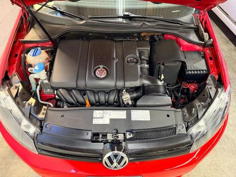 Used 2012 Volkswagen Golf 2-Door image 16