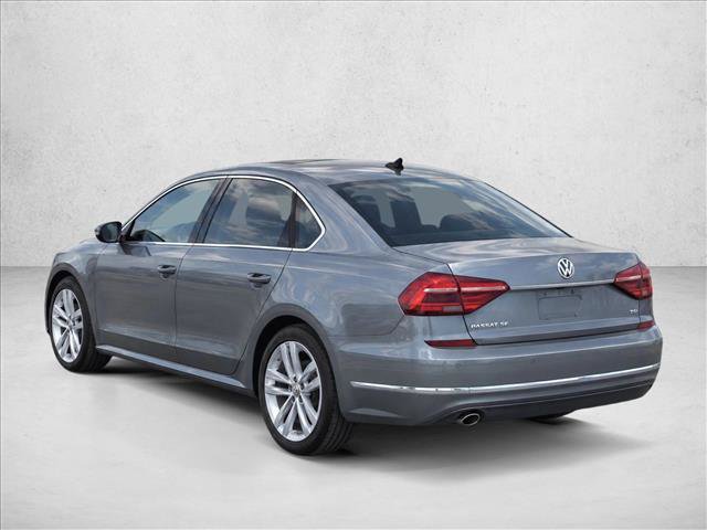 Used 2018 Volkswagen Passat 2.0T SE FWD image 5