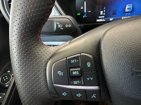 Used 2025 Ford Escape ST-Line w/ Tech Pack #1 FWD image 39
