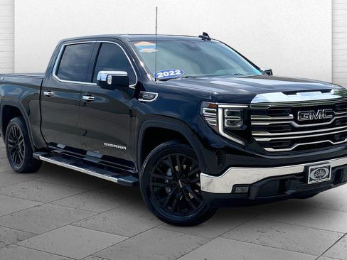Used 2022 GMC Sierra 1500 SLT w/ SLT Premium Package AWD/4WD image 1