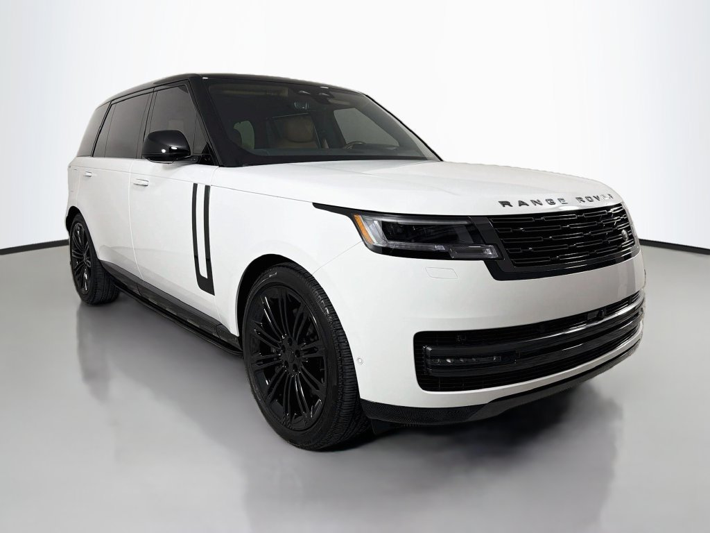 Used 2026 Land Rover Range Rover Long Wheelbase SE AWD/4WD image 3