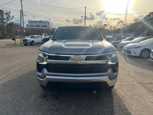 Used 2023 Chevrolet Silverado 1500 LT AWD/4WD image 3