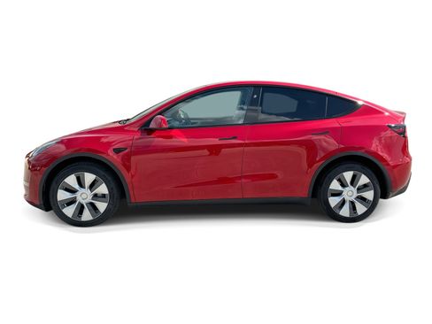 Certified 2023 Tesla Model Y Long Range AWD/4WD image 3