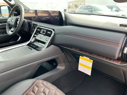 New 2026 Nissan Armada Platinum Reserve image 25