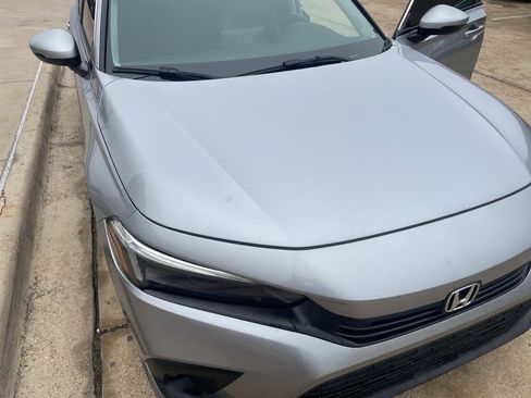 Used 2022 Honda Civic Touring image 5