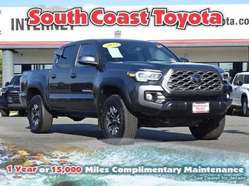 Certified 2023 Toyota Tacoma TRD Off-Road AWD/4WD image 1