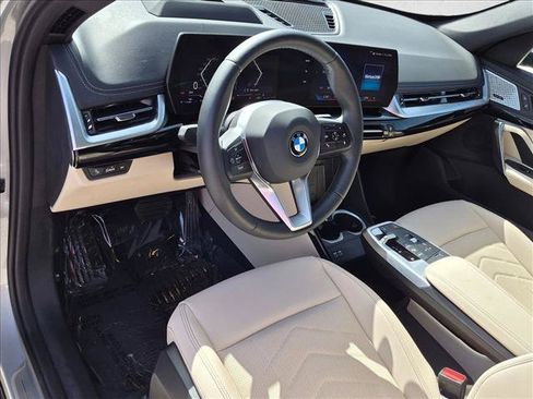 Used 2023 BMW X1 xDrive28i w/ Premium Package AWD/4WD image 10