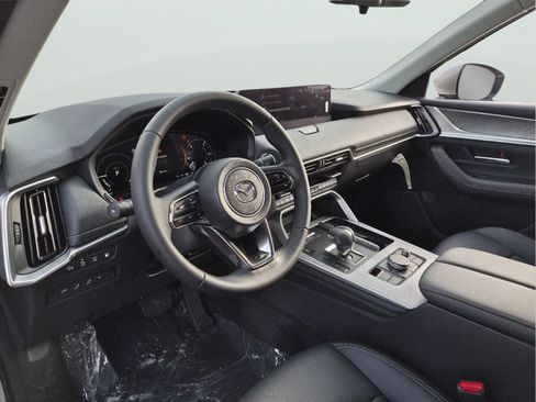 New 2026 MAZDA CX-90 Plug-In Hybrid w/ Preferred image 9