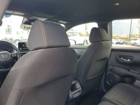 Certified 2023 Honda HR-V Sport image 30