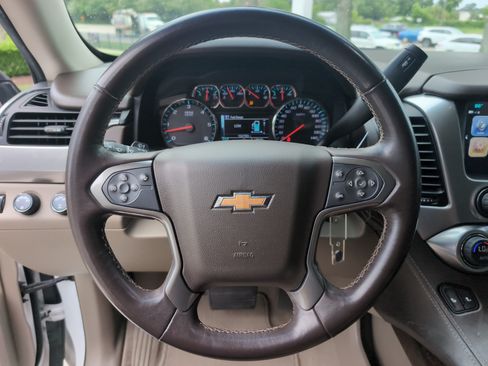 Used 2019 Chevrolet Tahoe LT AWD/4WD image 18