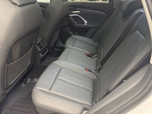 Used 2025 Audi Q5 Premium Plus w/ Premium Plus AWD/4WD image 35