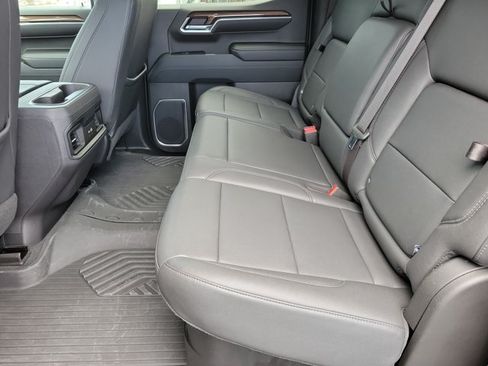 Used 2023 Chevrolet Silverado 1500 LT Trail Boss w/ LT Trail Boss Premium Package AWD/4WD image 16