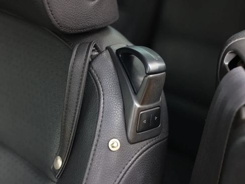 Used 2012 Volkswagen Eos Komfort FWD image 19