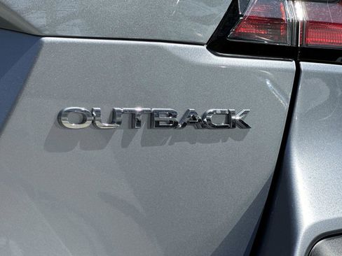 New 2025 Subaru Outback Limited image 5