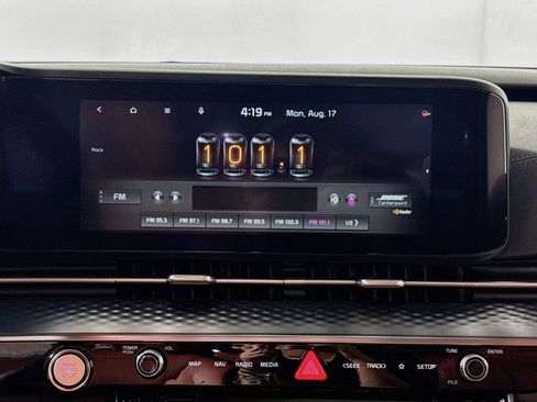 Used 2022 Kia Carnival SX Prestige FWD image 15