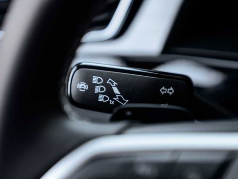 New 2026 Volkswagen Atlas Cross Sport SE image 26