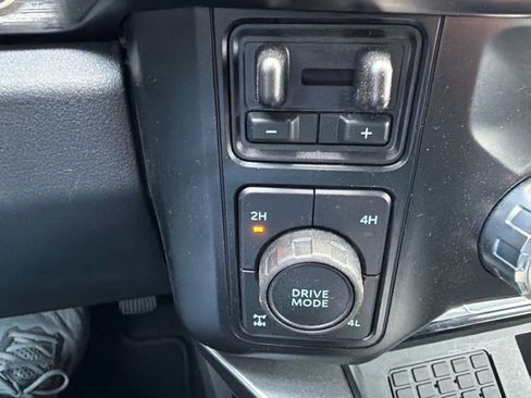 Used 2023 Ford F250 Lariat AWD/4WD image 22