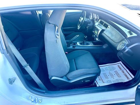 Used 2015 Chevrolet Camaro LT w/ RS Package image 9