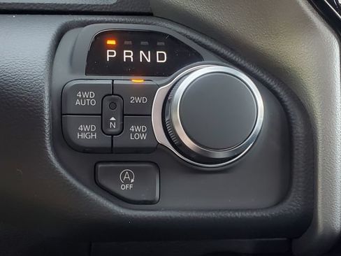New 2026 RAM 1500 4x4 Crew Cab image 24