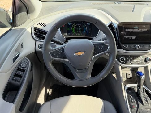 Used 2018 Chevrolet Volt LT w/ LT Driver Confidence Package image 15