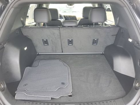 Certified 2025 Chevrolet Equinox ACTIV w/ Safety and Technology Package FWD image 7