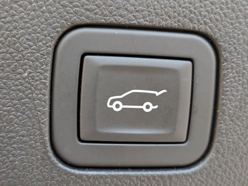 Certified 2025 Cadillac Escalade ESV Sport Platinum AWD/4WD image 19