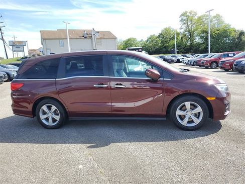 Used 2019 Honda Odyssey EX image 3