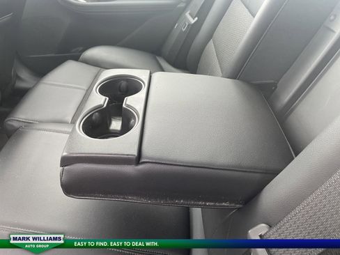 Used 2014 Chevrolet Impala LT w/ Convenience Package image 28