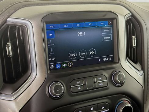 Used 2022 Chevrolet Silverado 3500 LT w/ Convenience Package AWD/4WD image 15