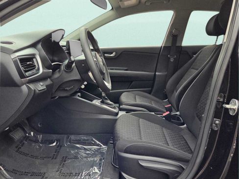 Used 2023 Kia Rio LX FWD image 8