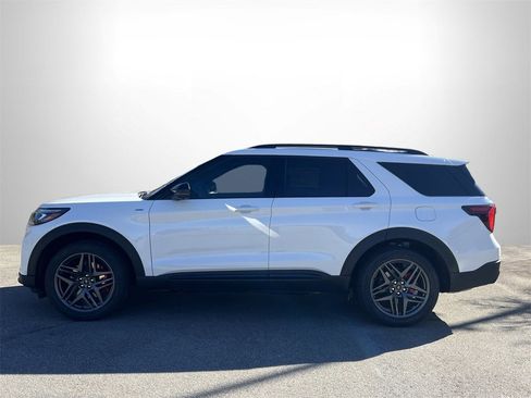 New 2026 Ford Explorer ST-Line w/ ST-Line Street Pack image 25