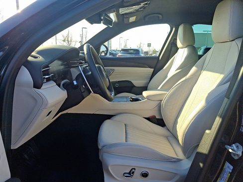 Certified 2024 Maserati Grecale GT image 13