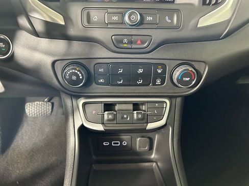 Used 2023 GMC Terrain SLE AWD/4WD image 24