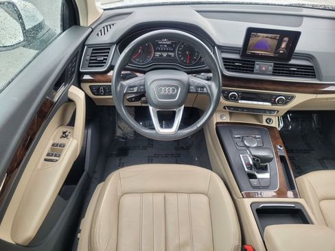 Used 2018 Audi Q5 2.0T Premium w/ Convenience Package AWD/4WD image 14